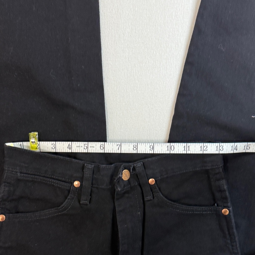 Wrangler Men's Slim Straight Jeans in Black with Tan Patch - Picture 6 of 9